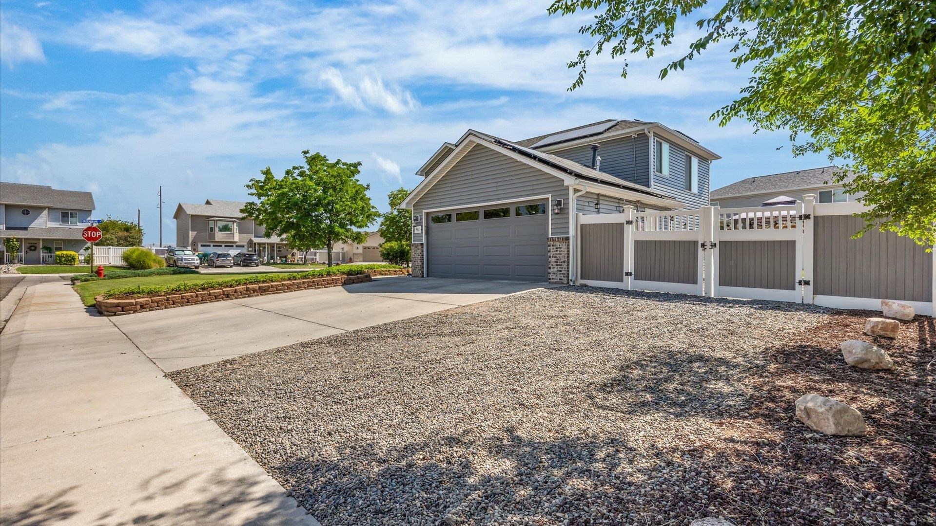 612 Quartz Drive Property Photo 4