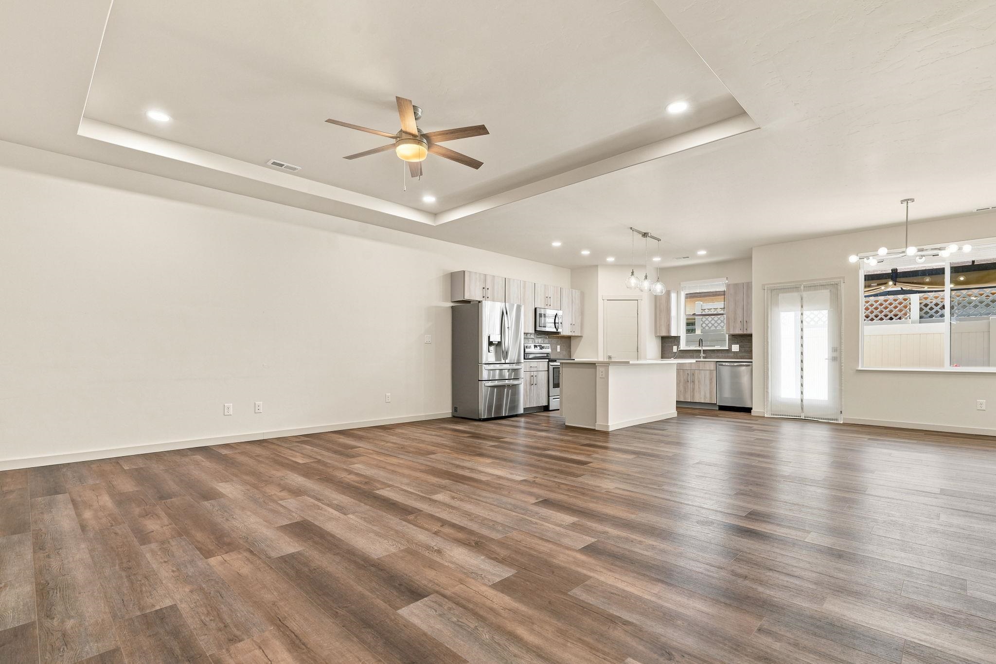 2747 Eclipse Avenue Property Photo 4