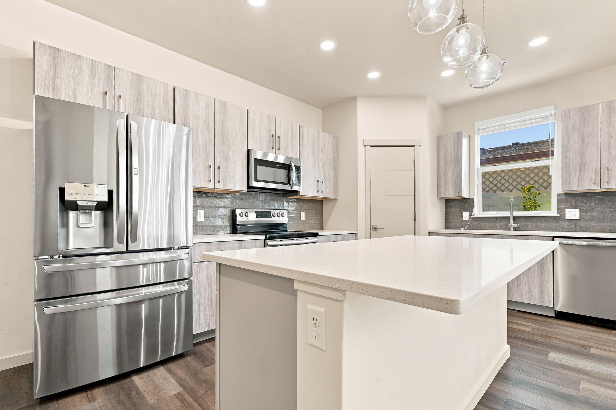 2747 Eclipse Avenue Property Photo 6