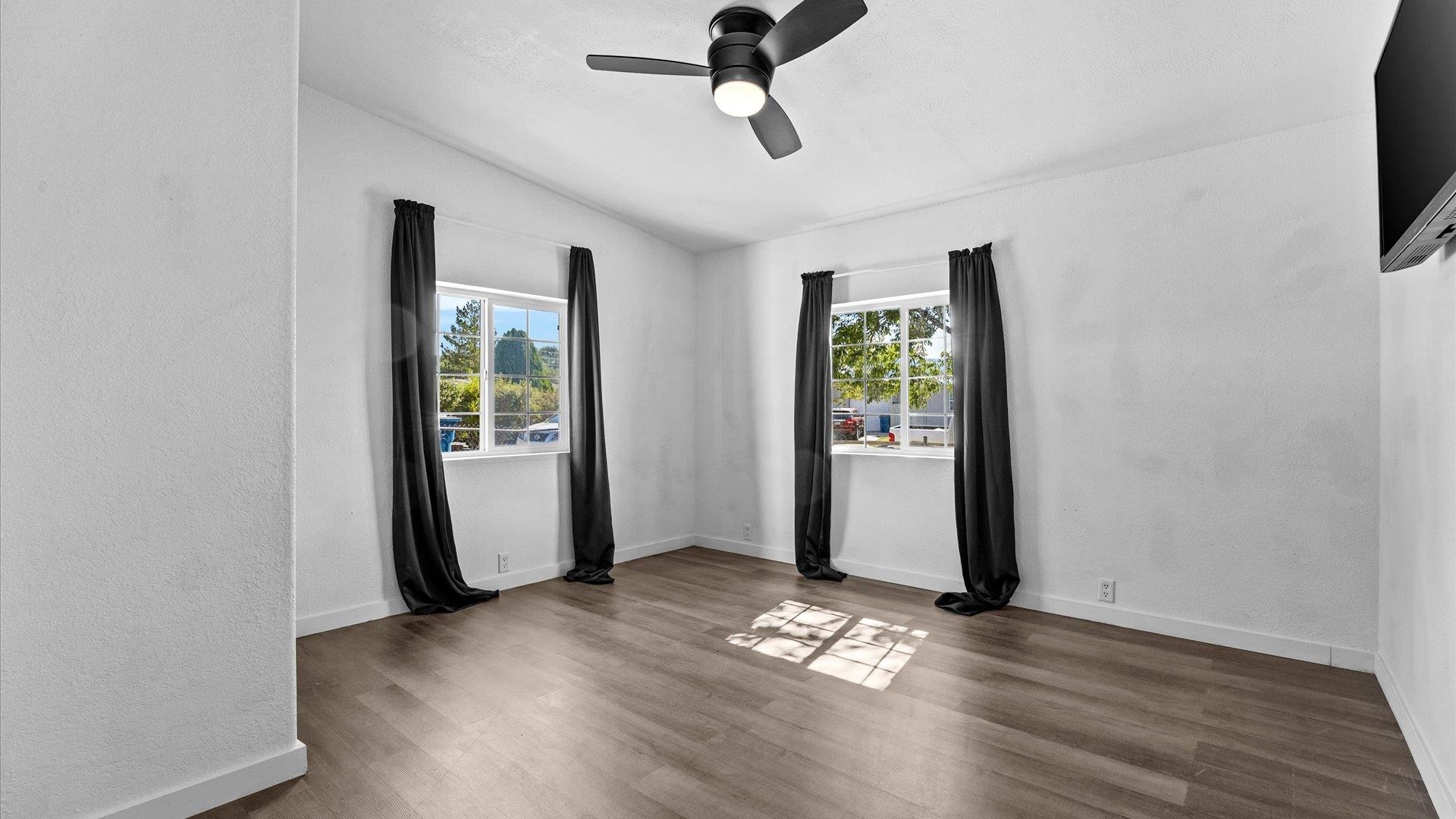 443 Lark Drive Property Photo 11