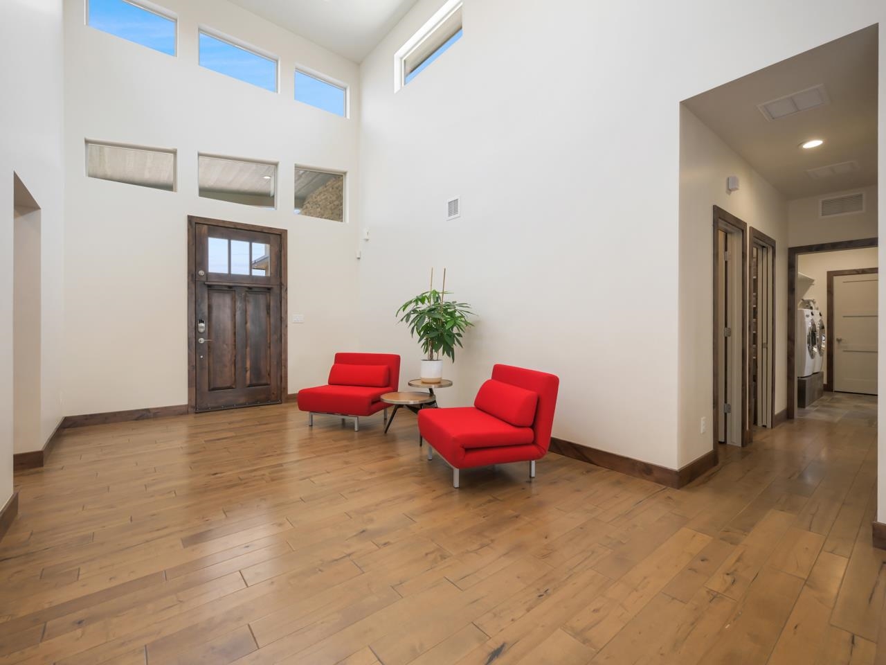 2365 W Ridges Boulevard Property Photo 3