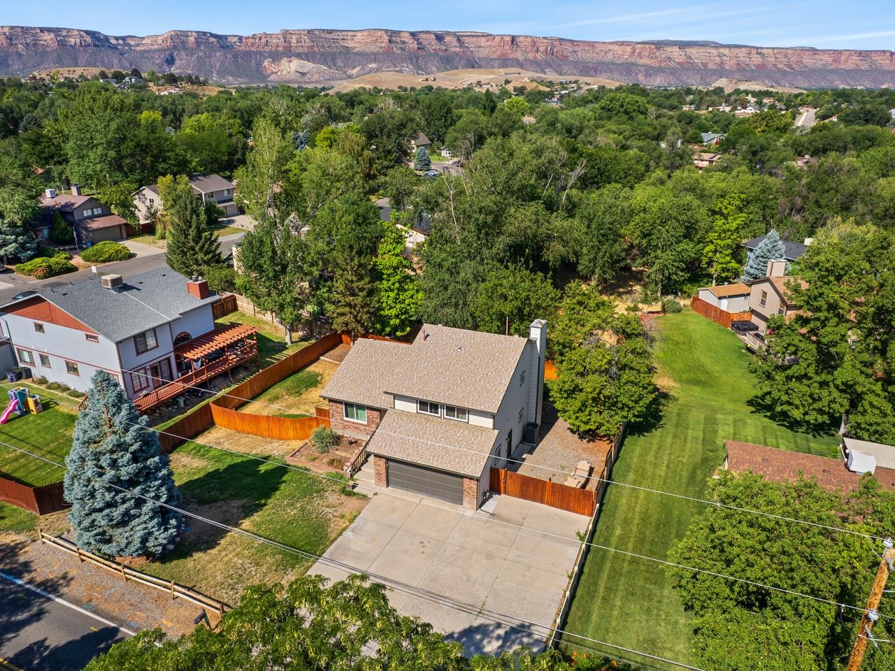 527 23 Road Property Photo 1