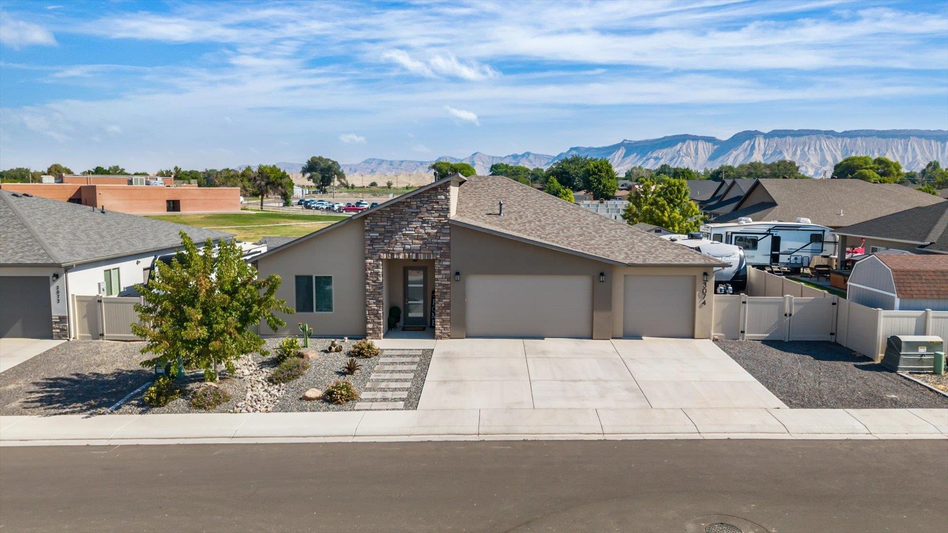 3074 Thunderhead Way Property Photo 3