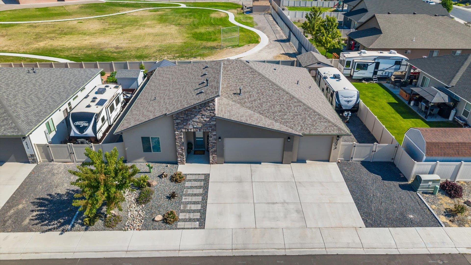 3074 Thunderhead Way Property Photo 4