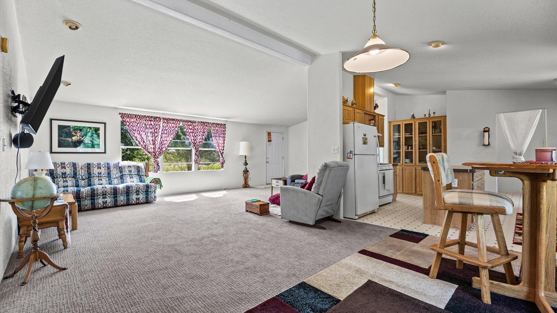 3208 A 9/10 Road Property Photo 7