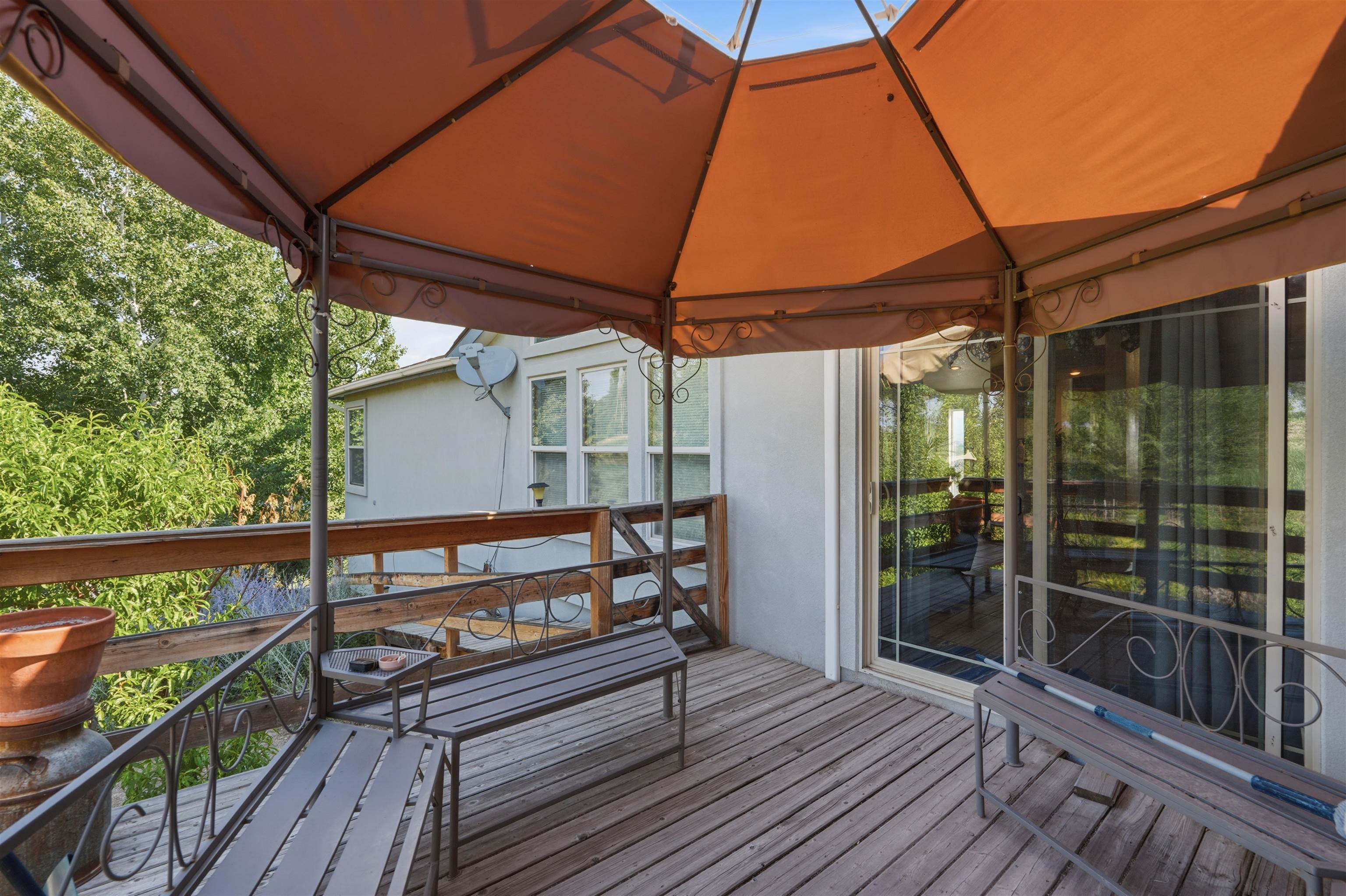 14638 G Road Property Photo 4
