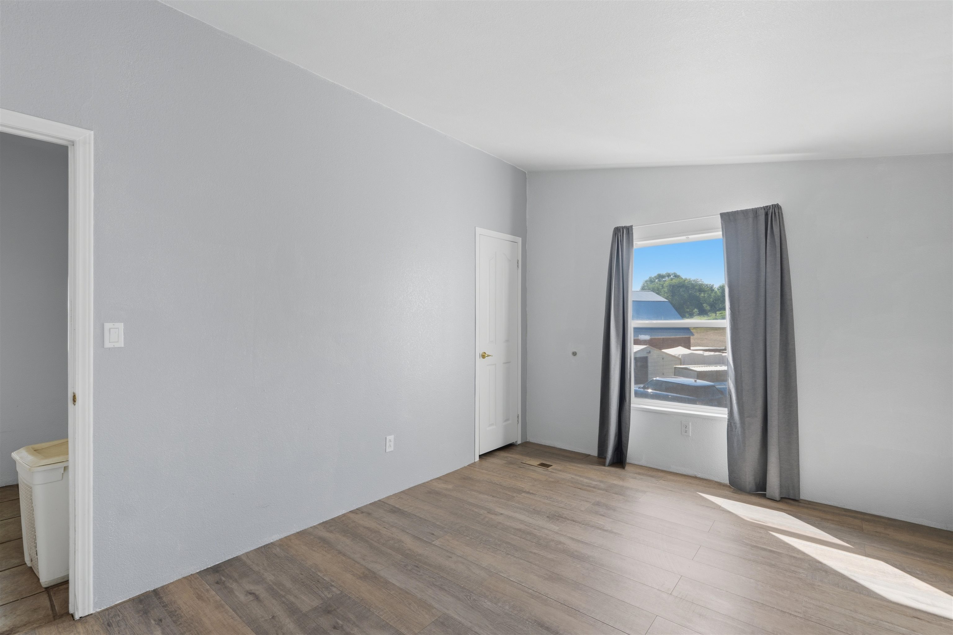 14638 G Road Property Photo 23