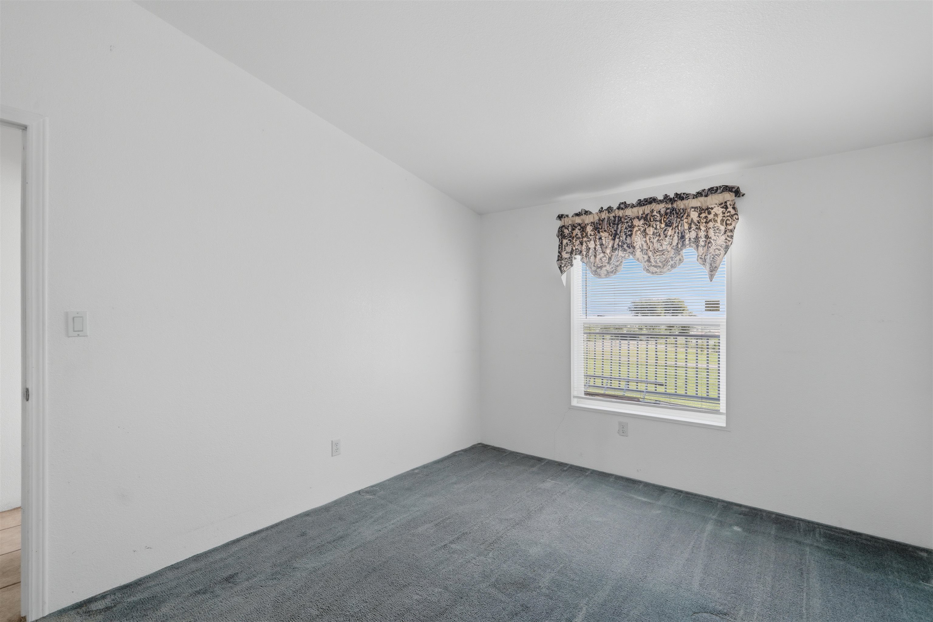 14638 G Road Property Photo 24
