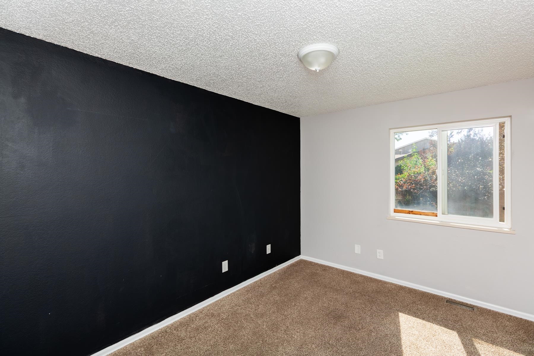 675 30 Road Property Photo 13