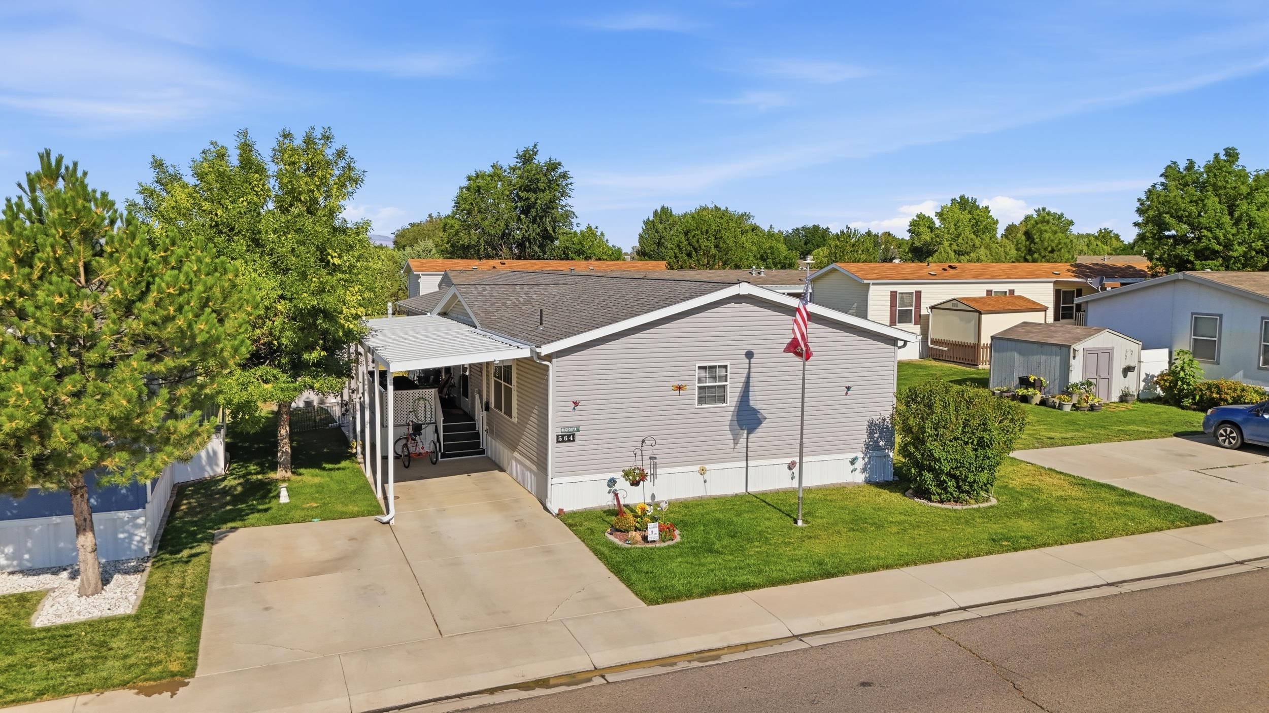 435 32 Road Property Photo 1