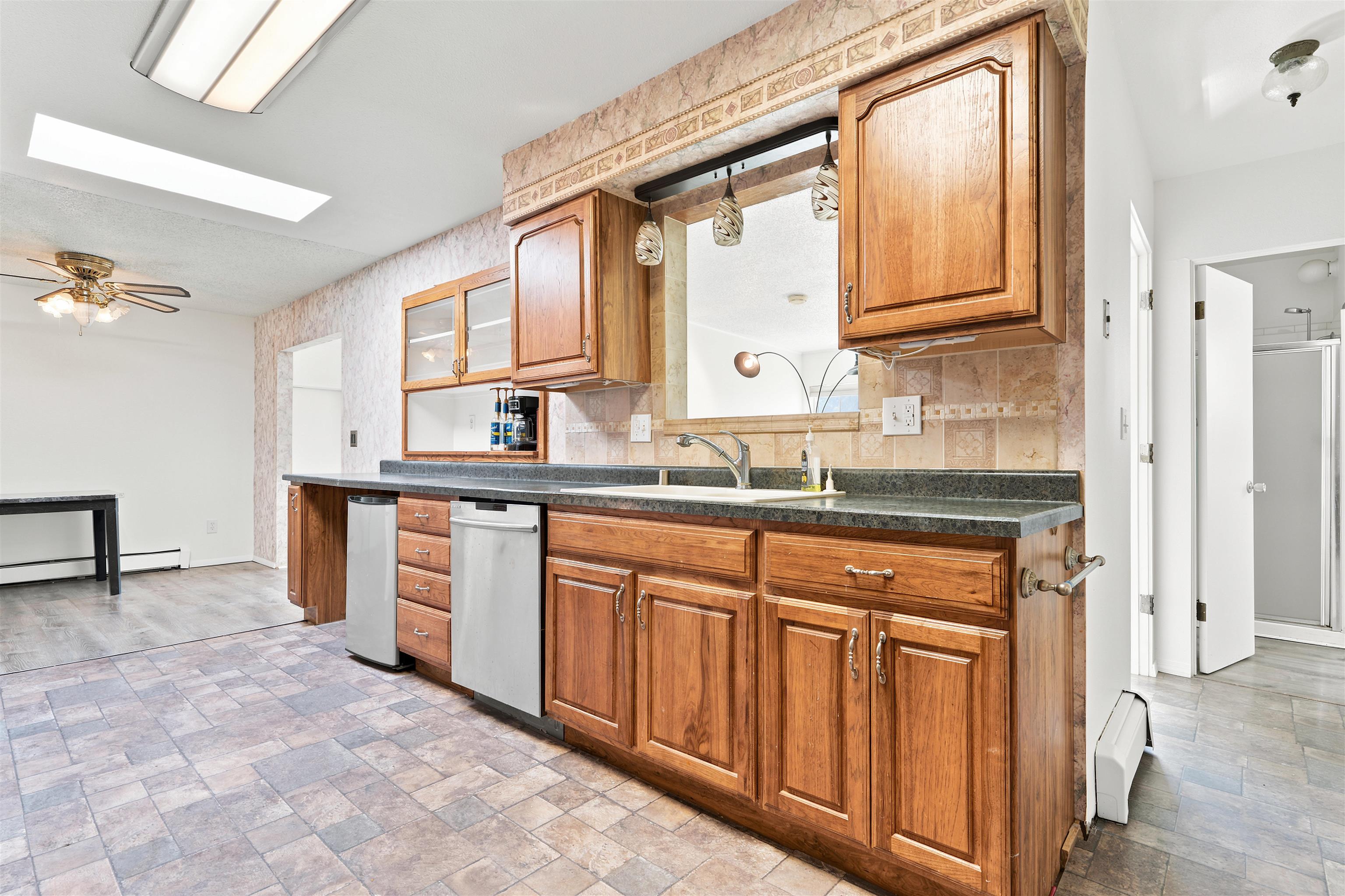 565 Normandy Drive Property Photo 8