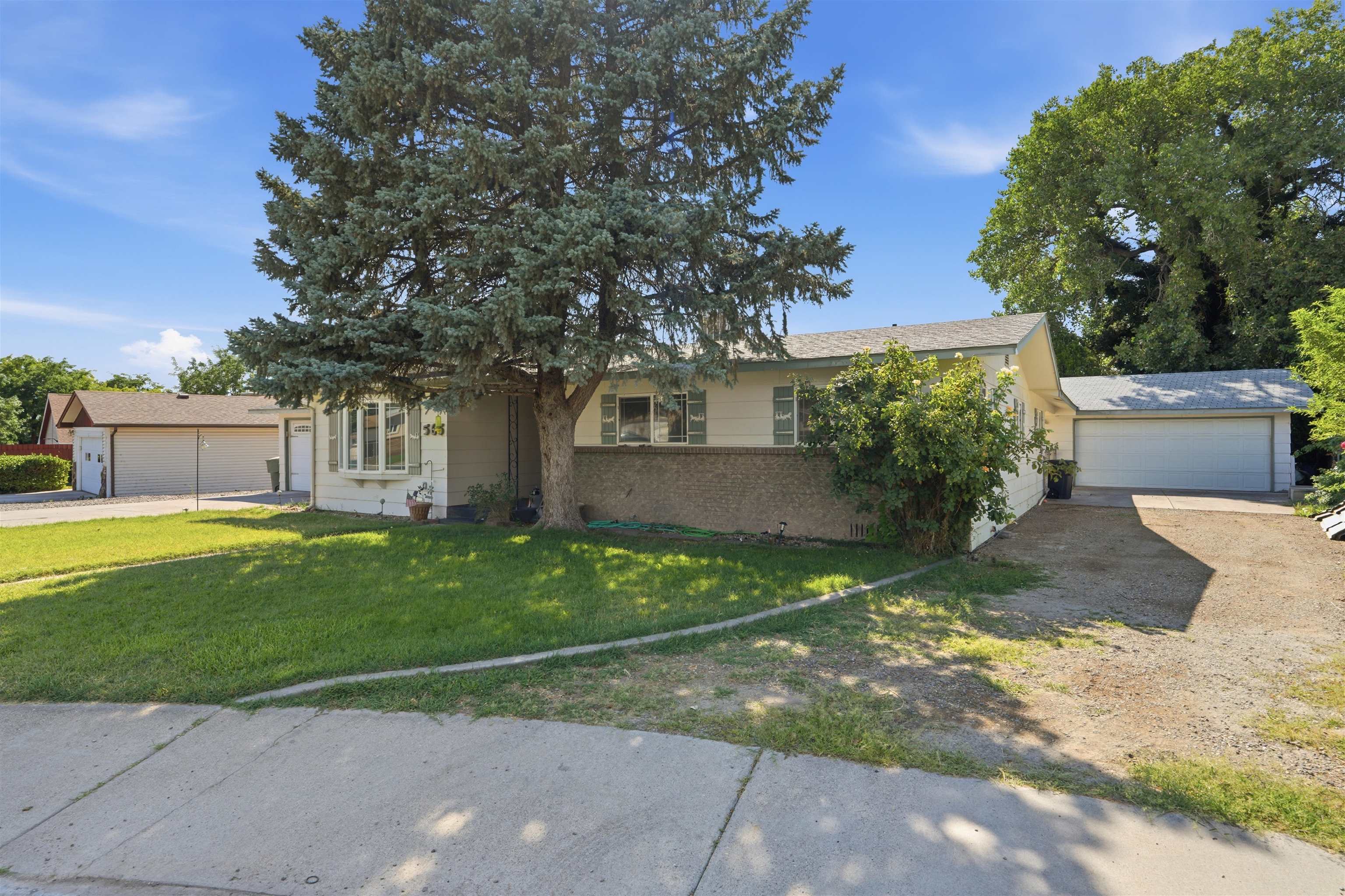 565 Normandy Drive Property Photo 24