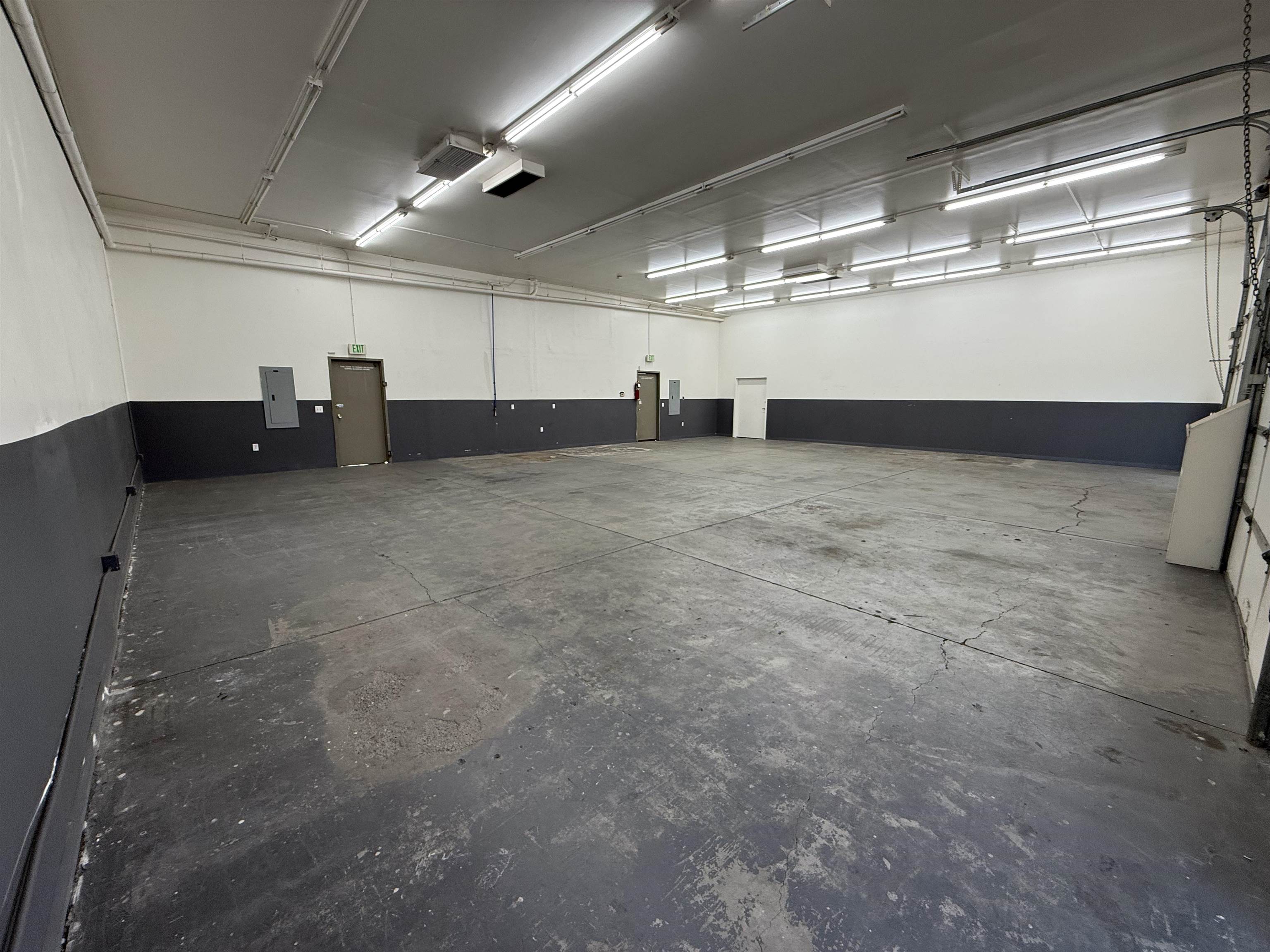 2477 Commerce Boulevard Property Photo 4