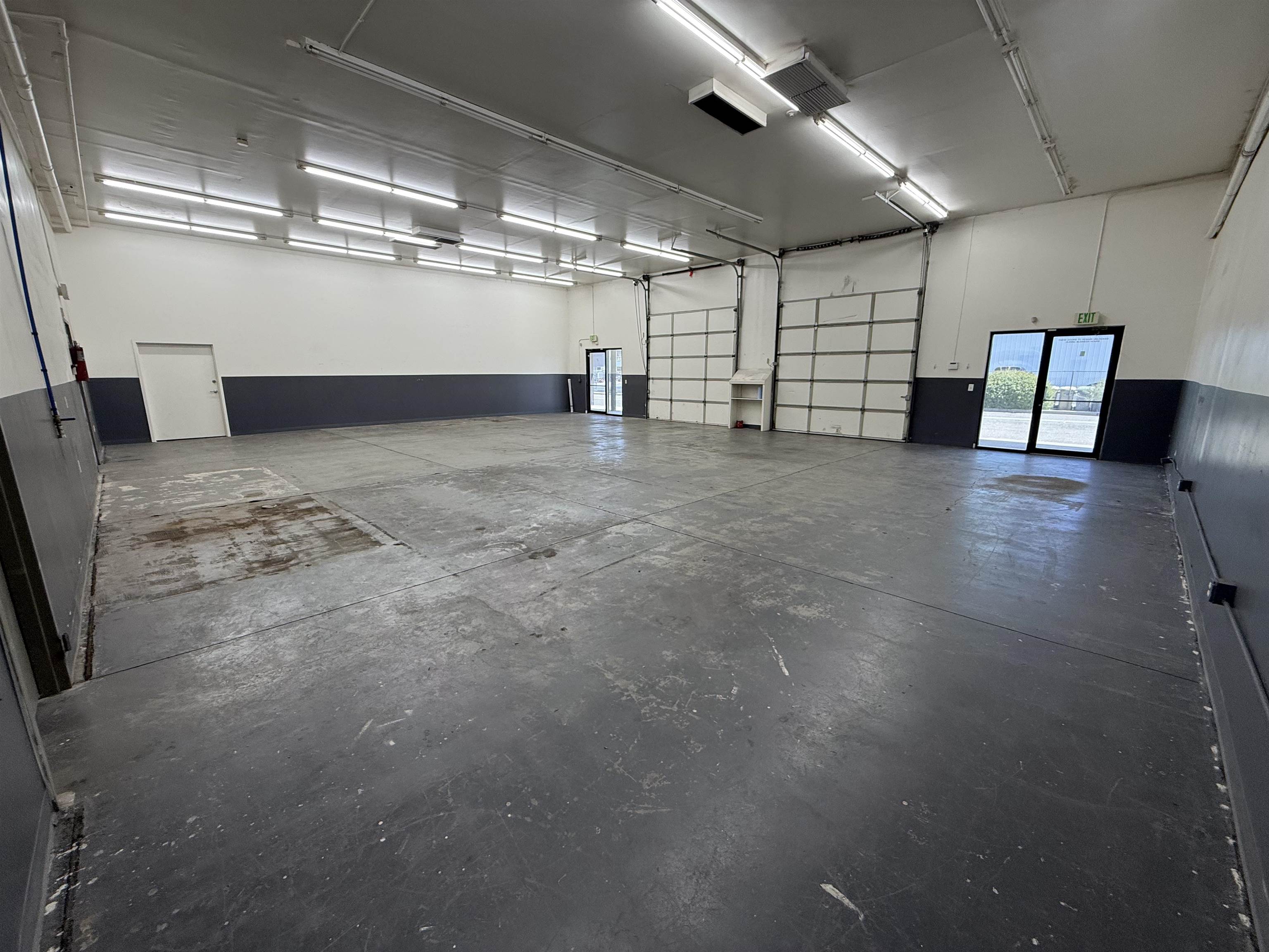 2477 Commerce Boulevard Property Photo 5