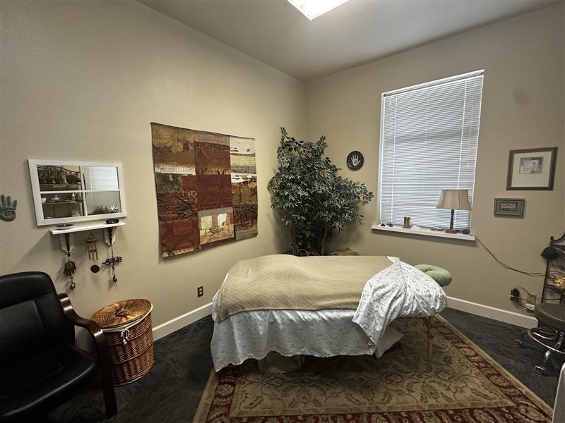 300 Main Street Property Photo 12