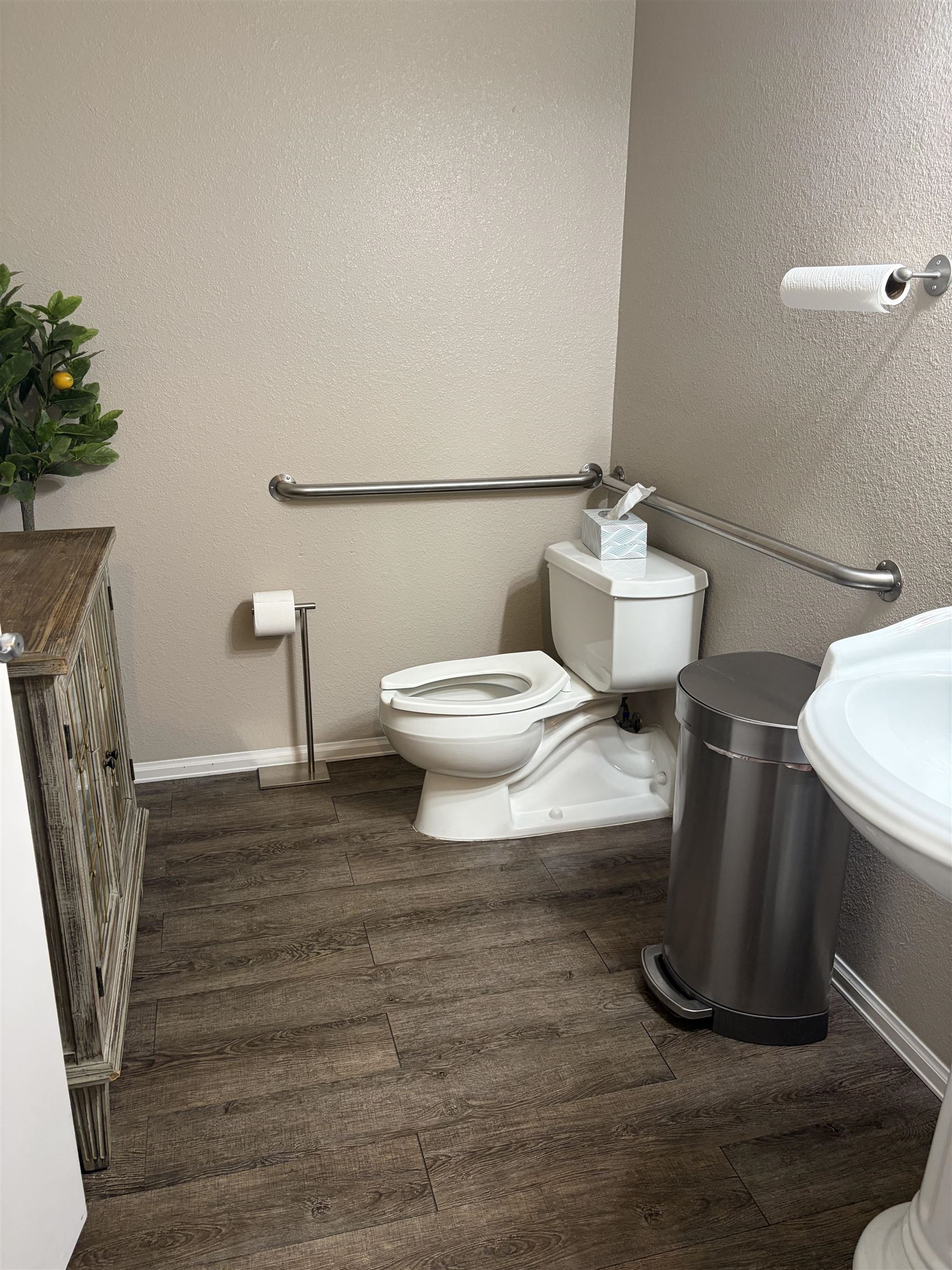 2477 Commerce Boulevard Property Photo 12