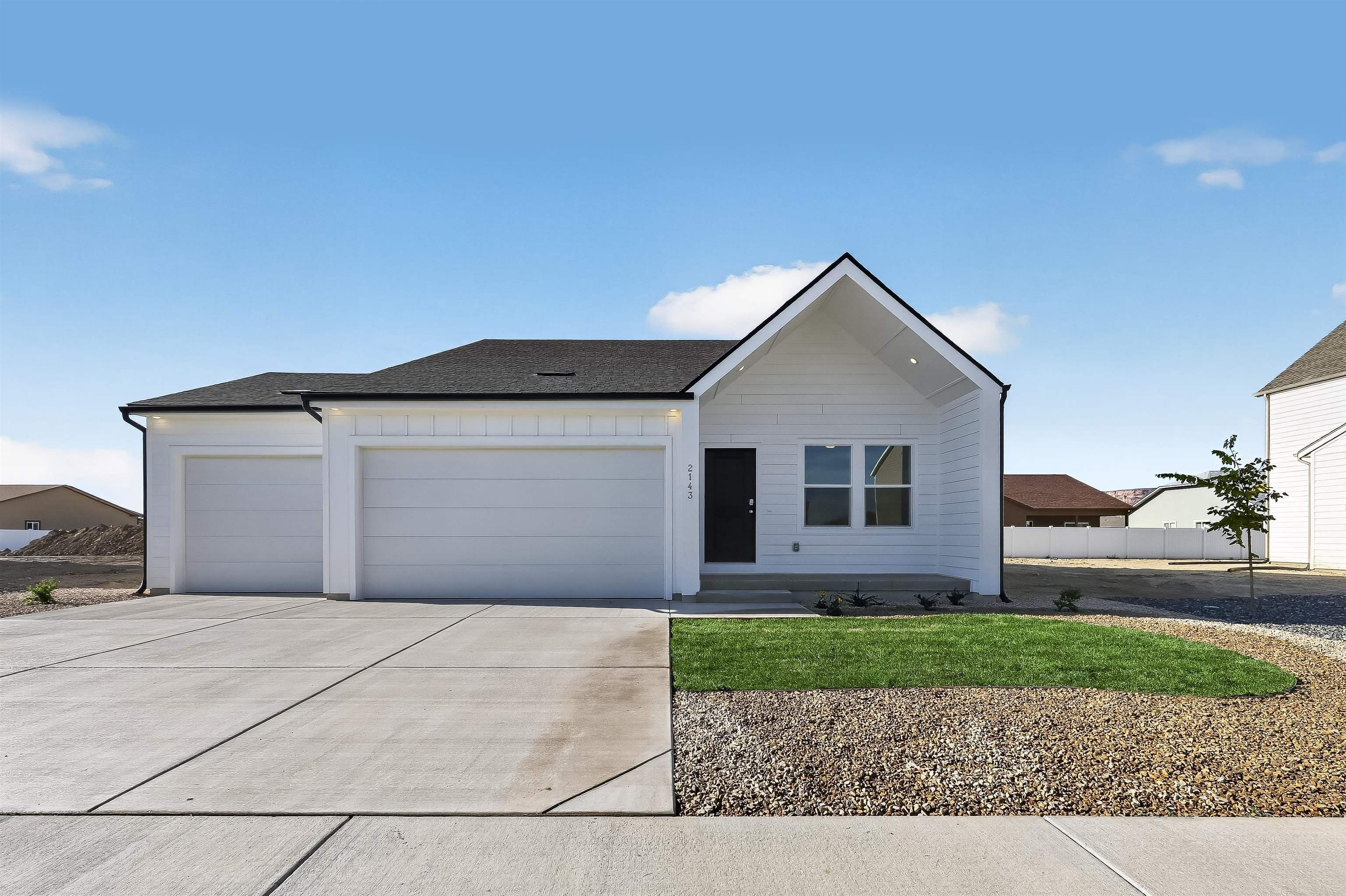 2143 Moon Beam Place Property Photo 1