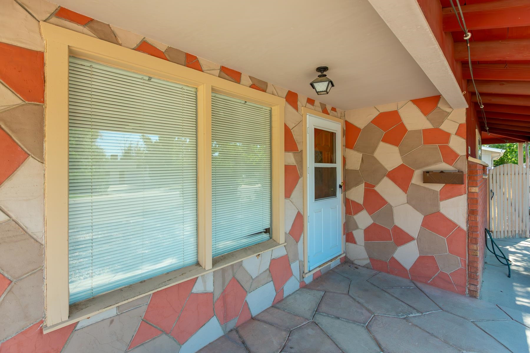 2250 Hall Avenue Property Photo 3
