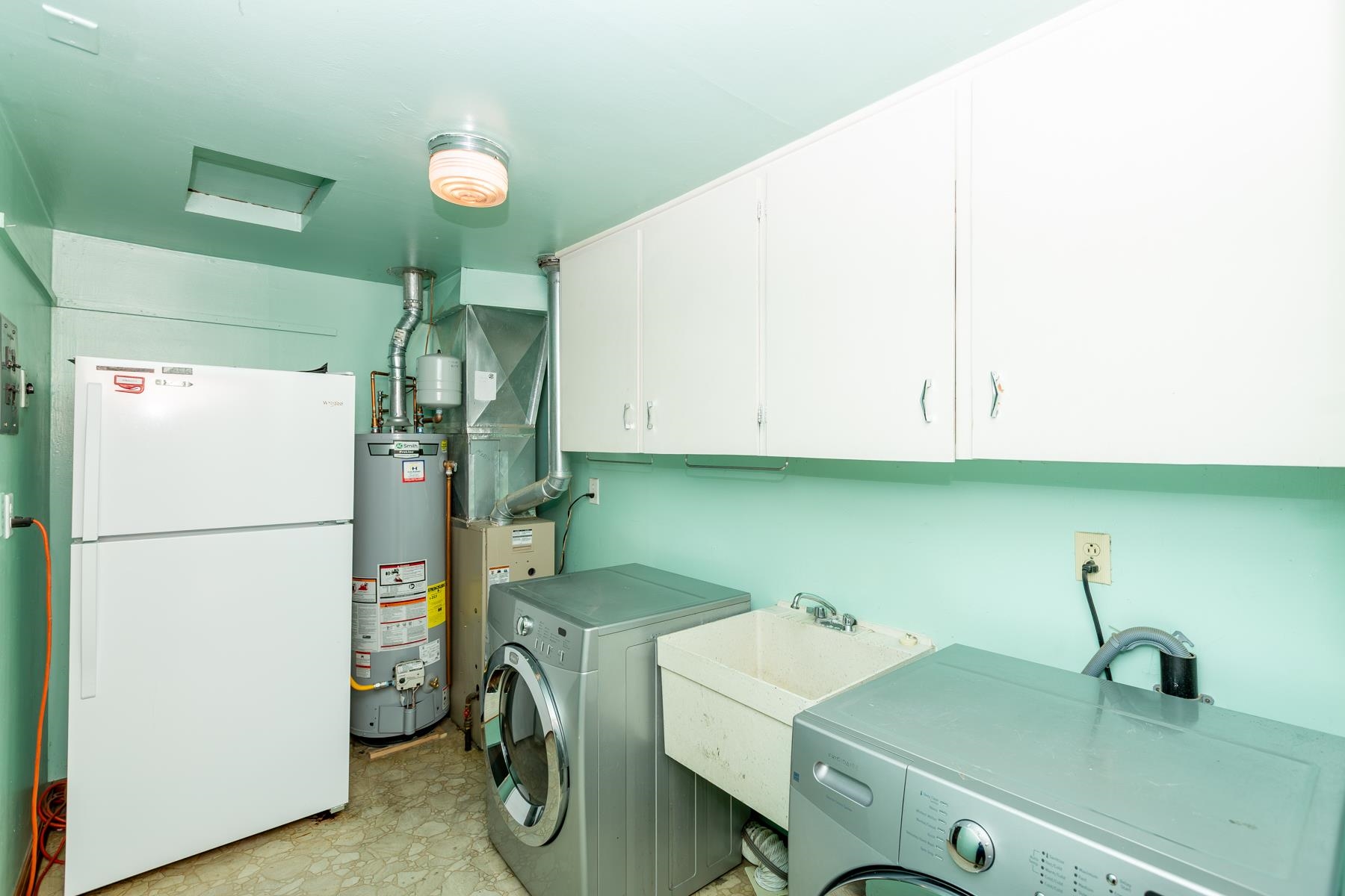 2250 Hall Avenue Property Photo 11