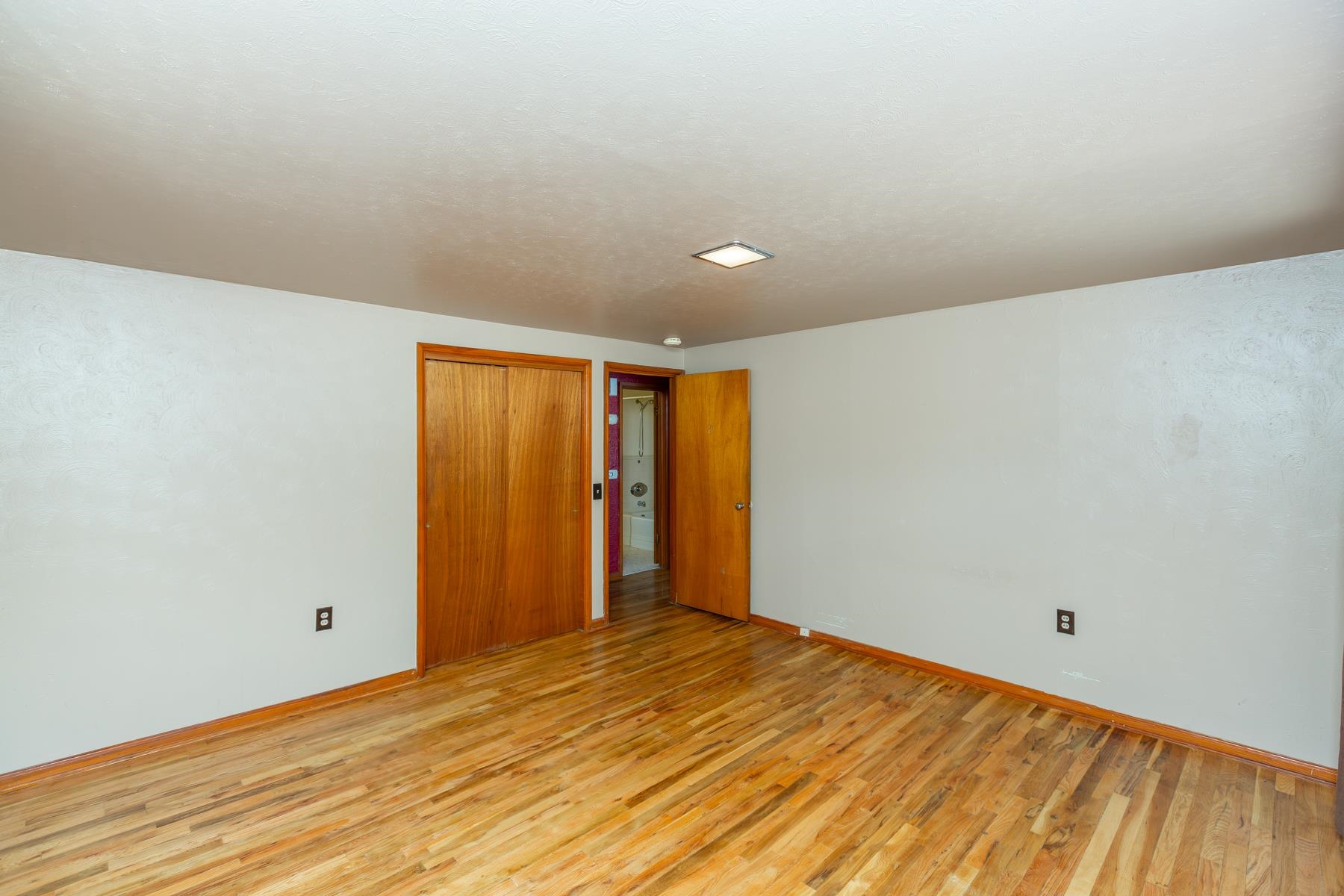 2250 Hall Avenue Property Photo 14