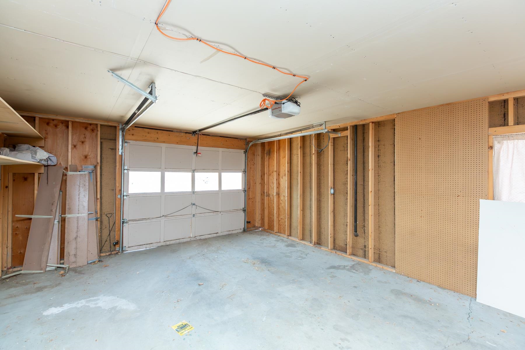 2250 Hall Avenue Property Photo 17