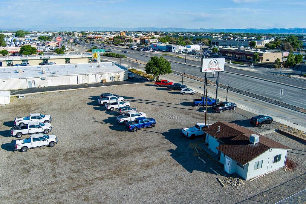 2497 Highway 6&50 Property Photo 1