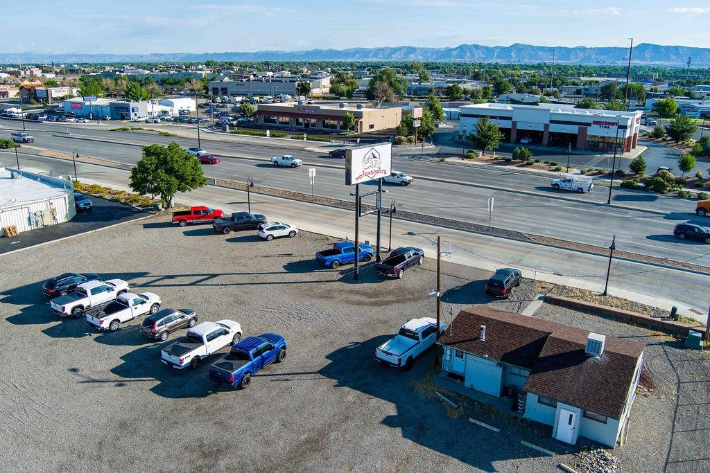2497 Highway 6&50 Property Photo 2