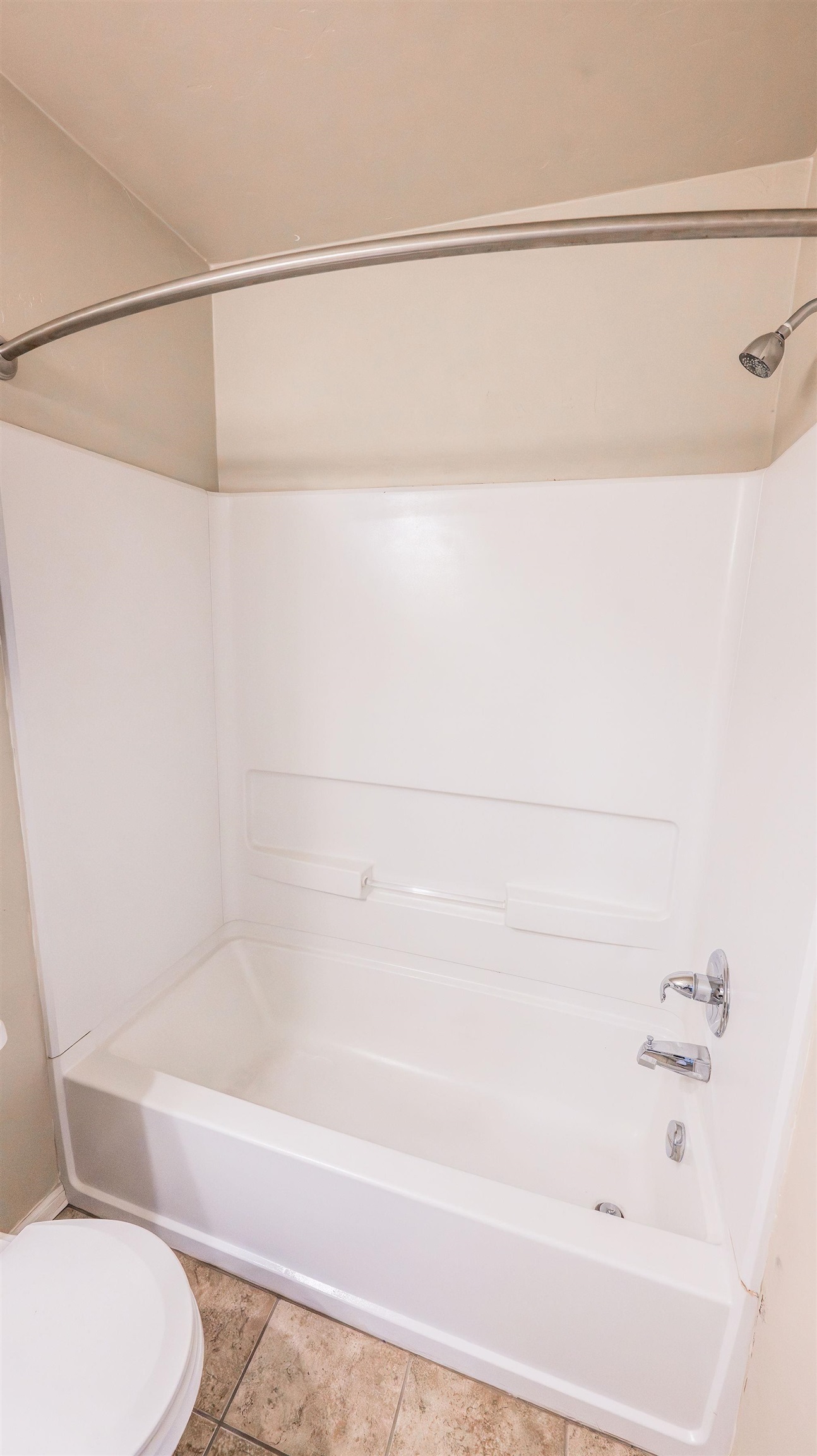 2486 Brookwillow Loop Property Photo 10