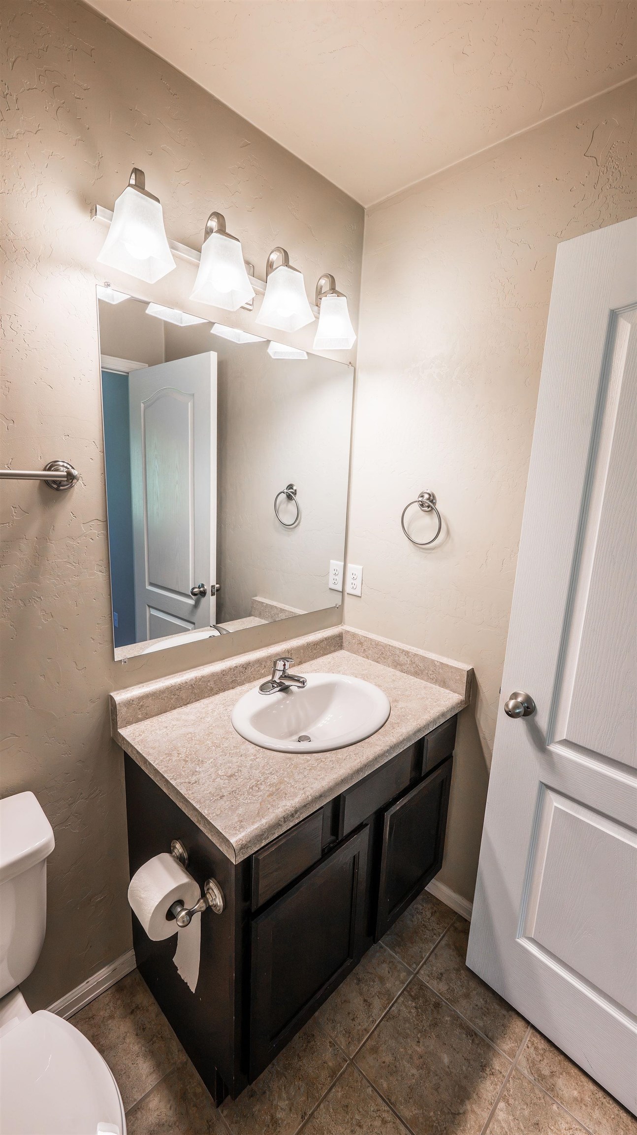 2486 Brookwillow Loop Property Photo 12