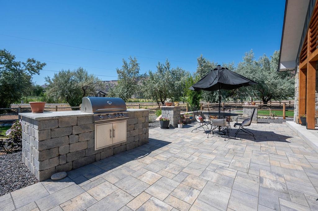 652 Eagles Nest Court Property Photo 36