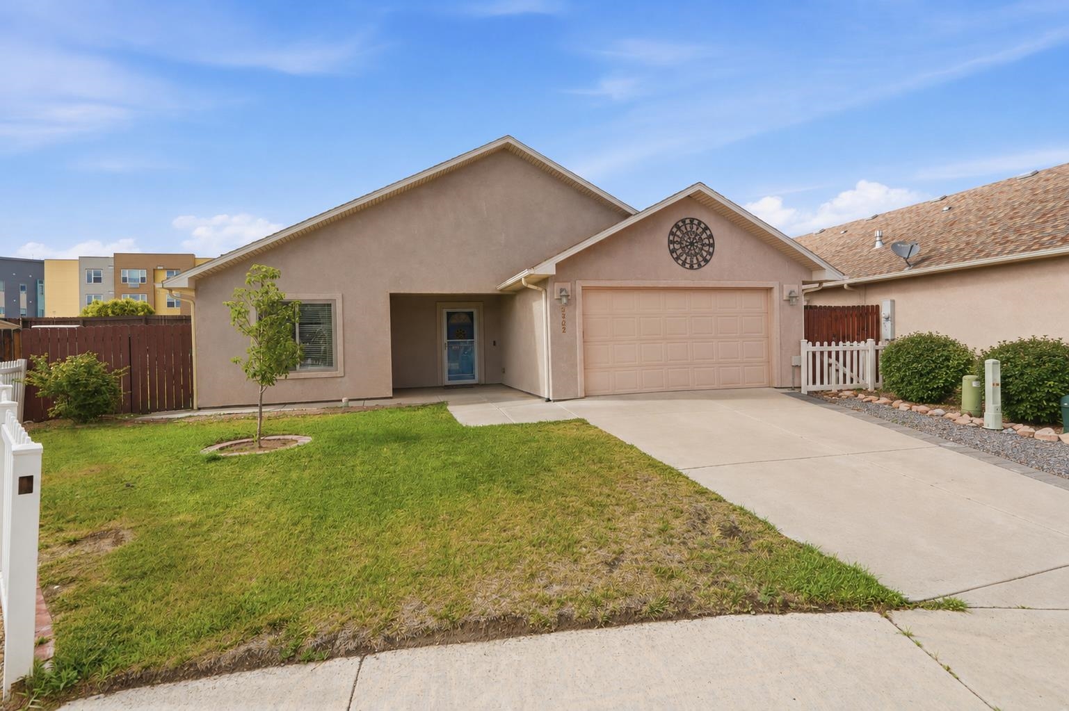 2902 Walnut Avenue Property Photo 1