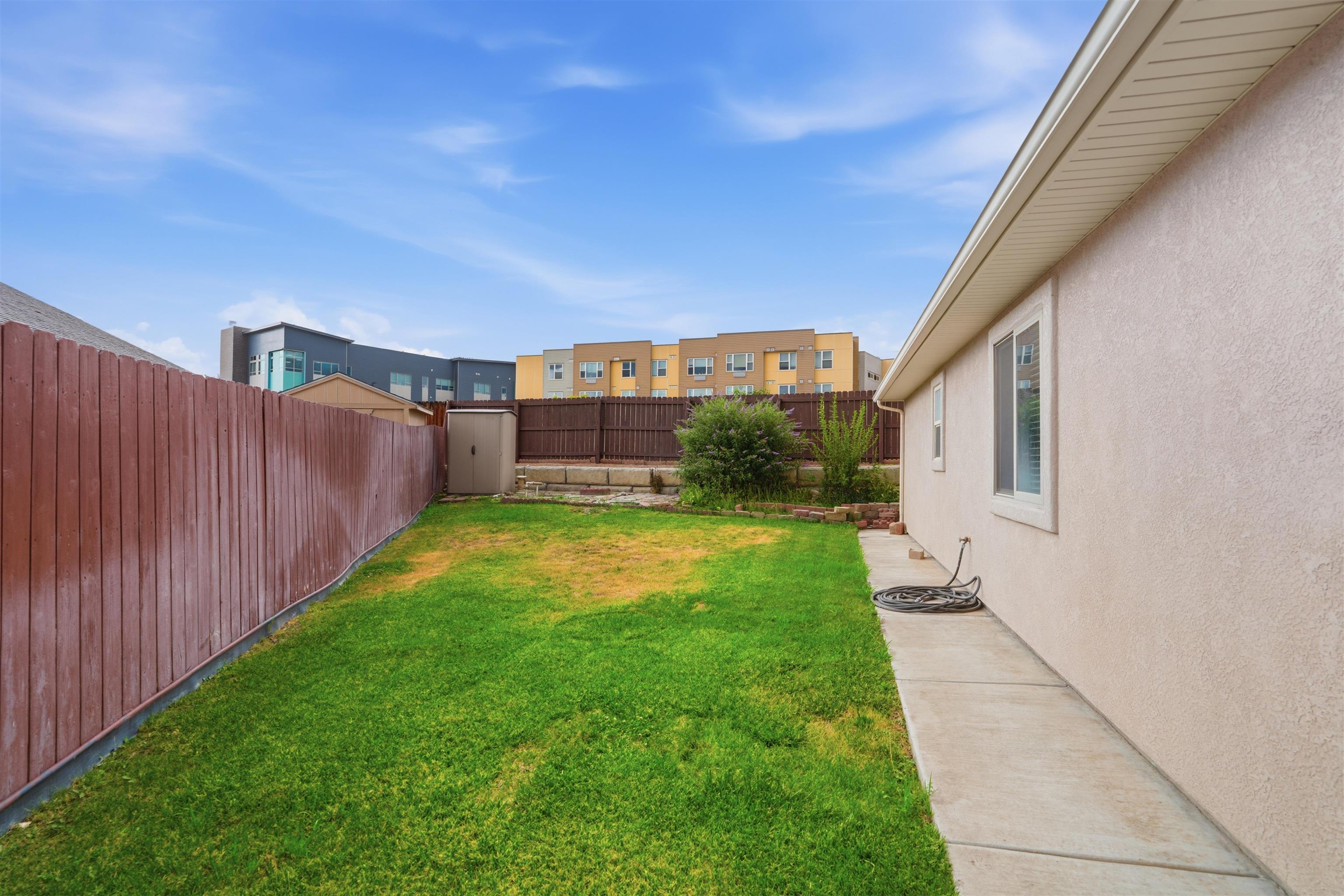 2902 Walnut Avenue Property Photo 17
