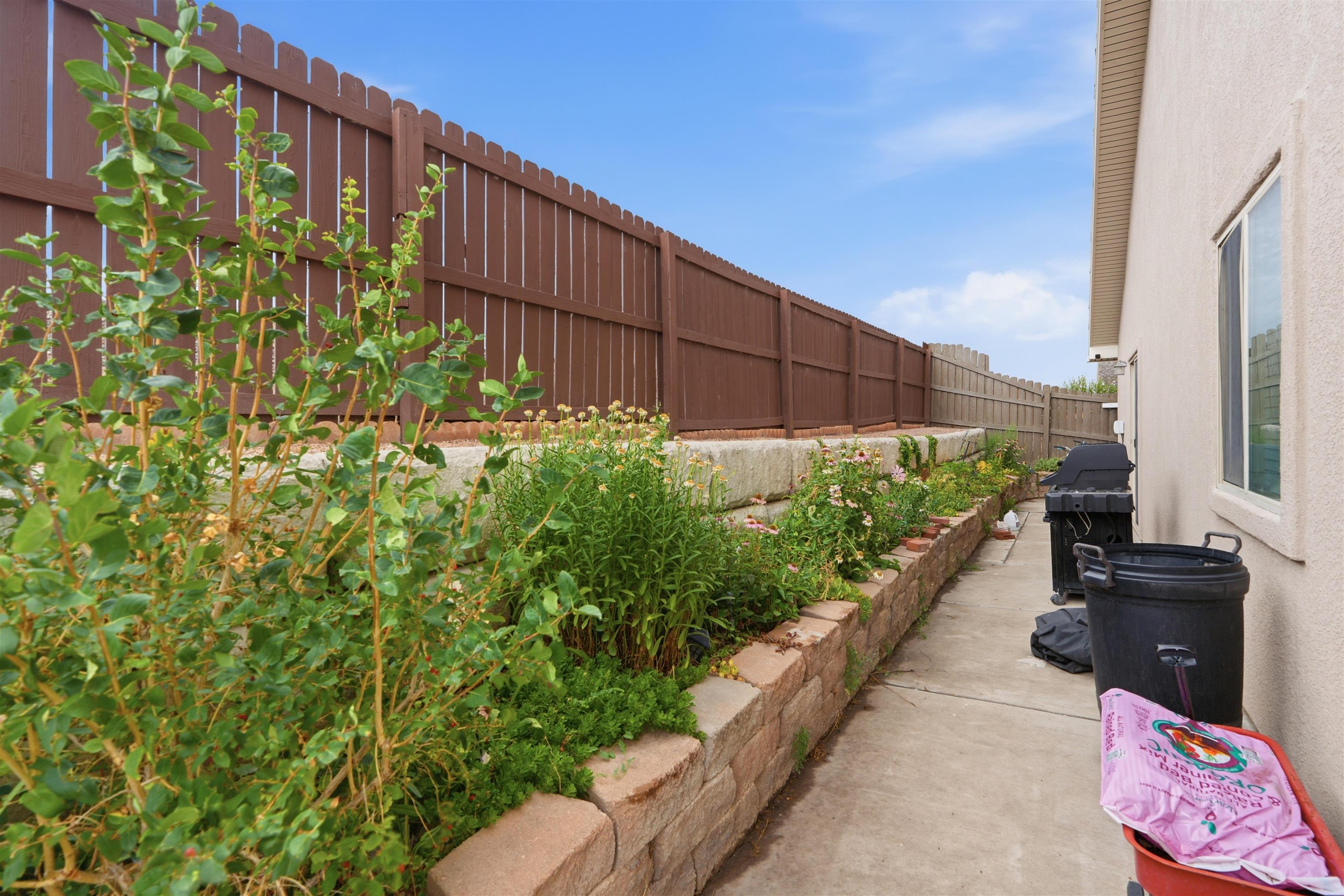 2902 Walnut Avenue Property Photo 19