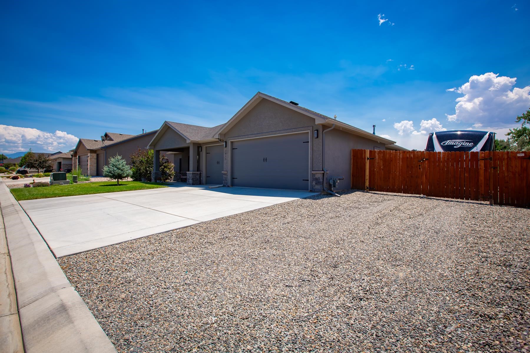 2815 Hollow Way Property Photo 3