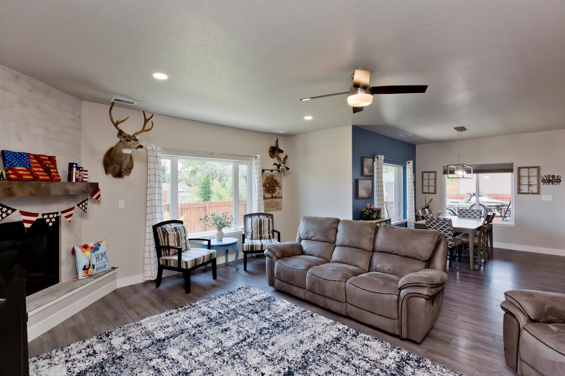 2815 Hollow Way Property Photo 14