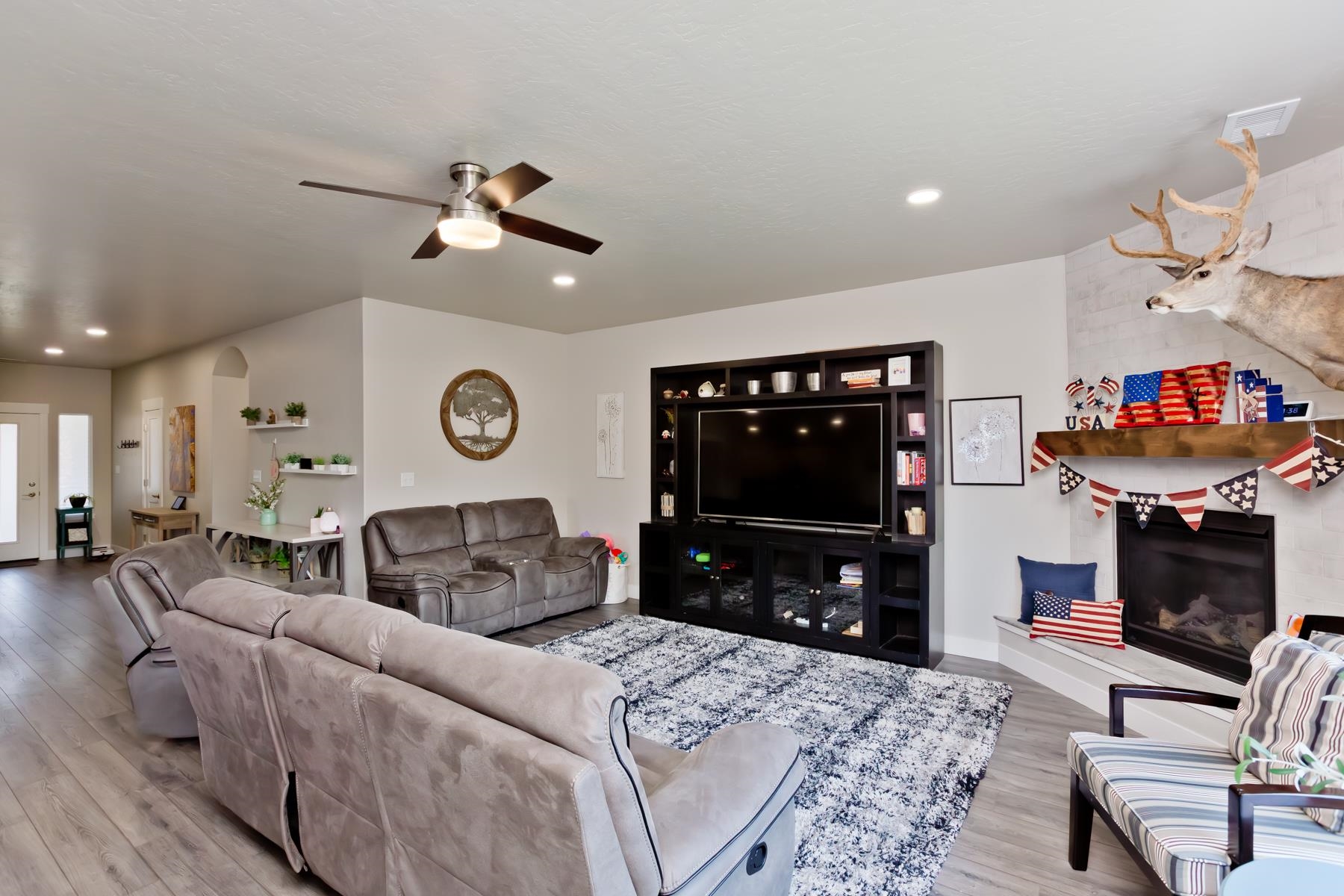 2815 Hollow Way Property Photo 15