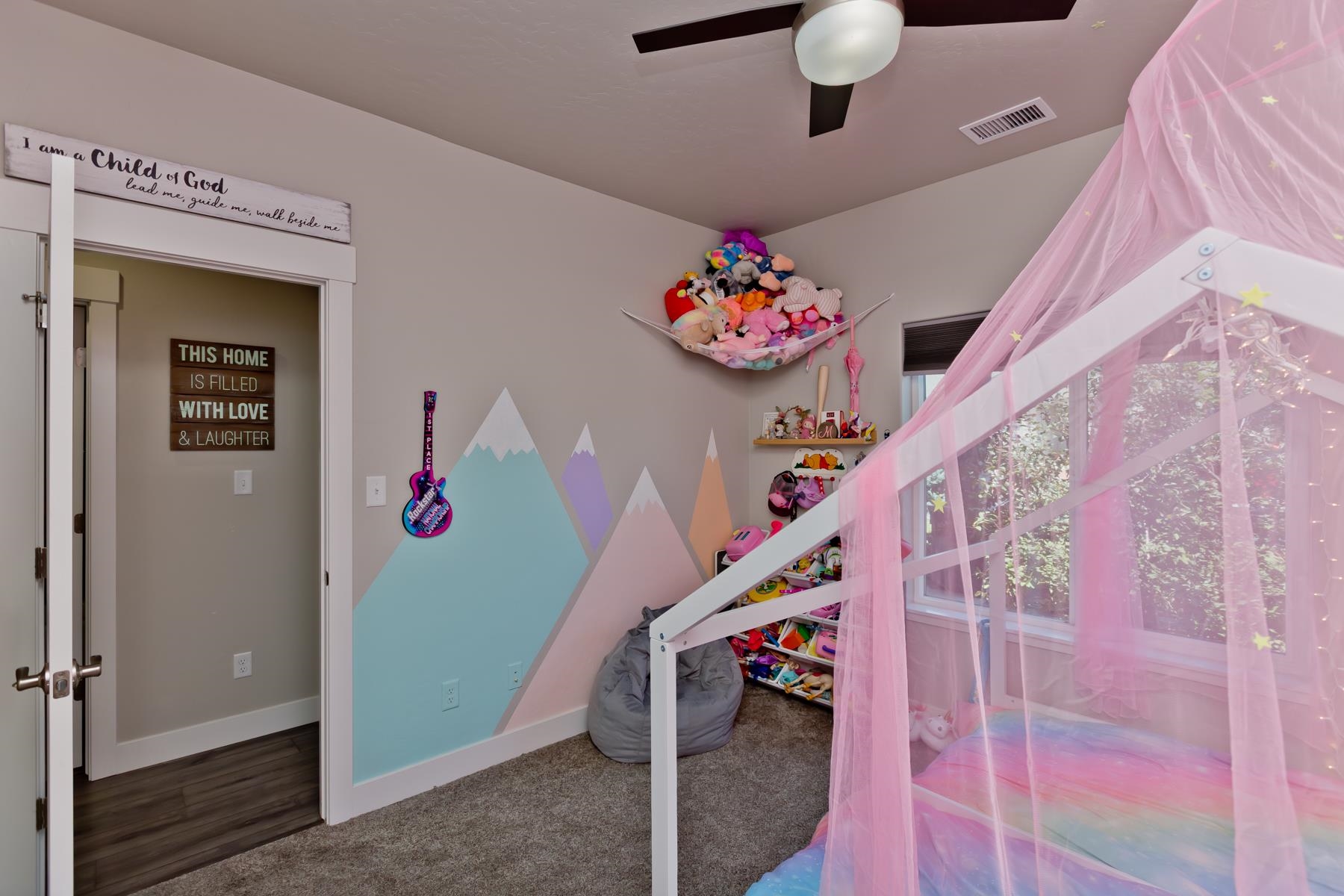 2815 Hollow Way Property Photo 29
