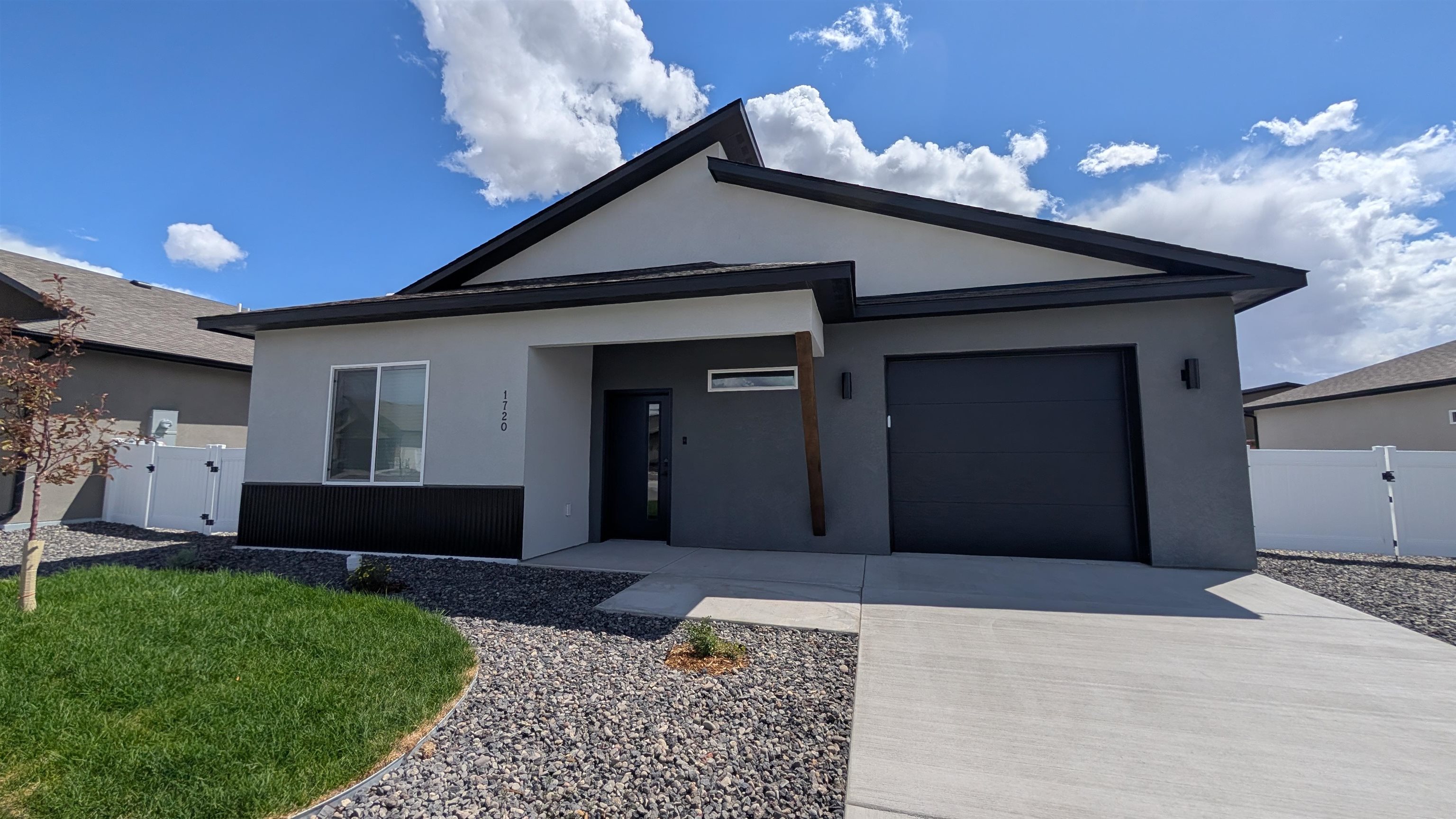 1720 Caliper Way Property Photo 1