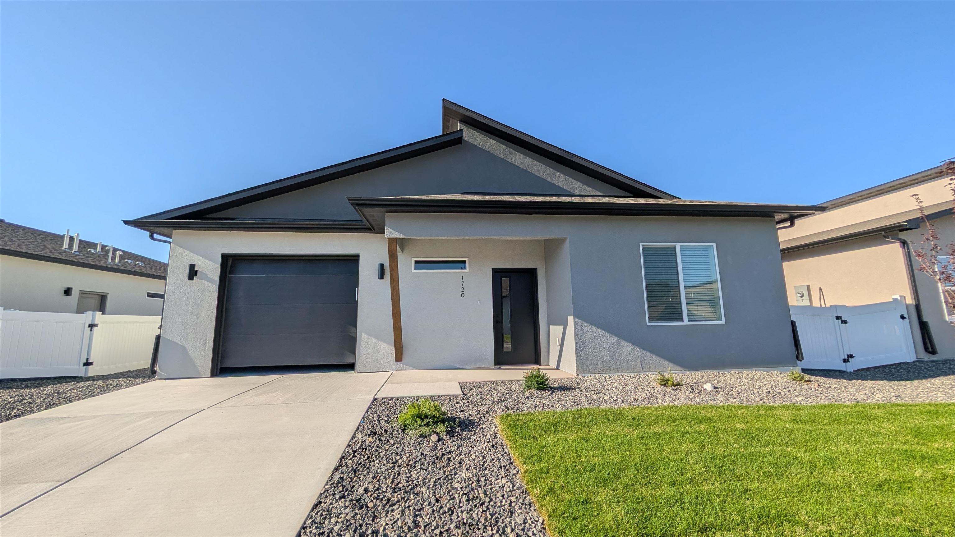 1720 Rusty Rivet Road Property Photo 1