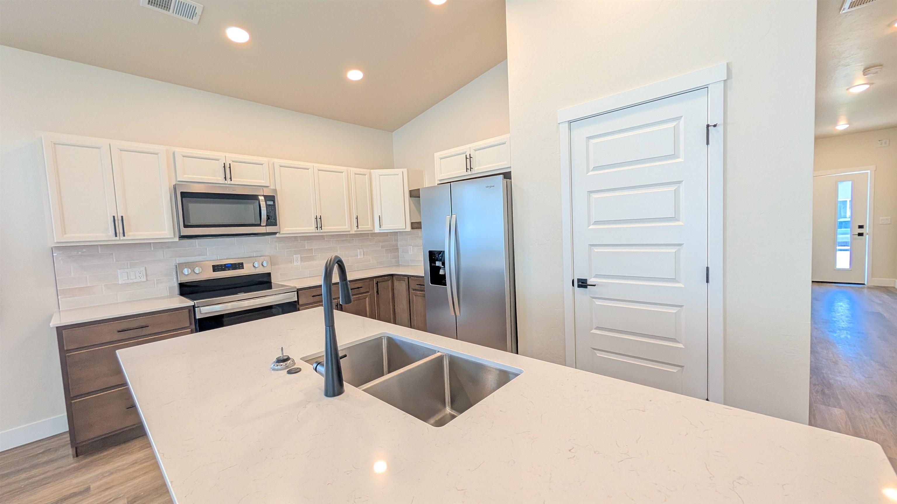 1720 Rusty Rivet Road Property Photo 7