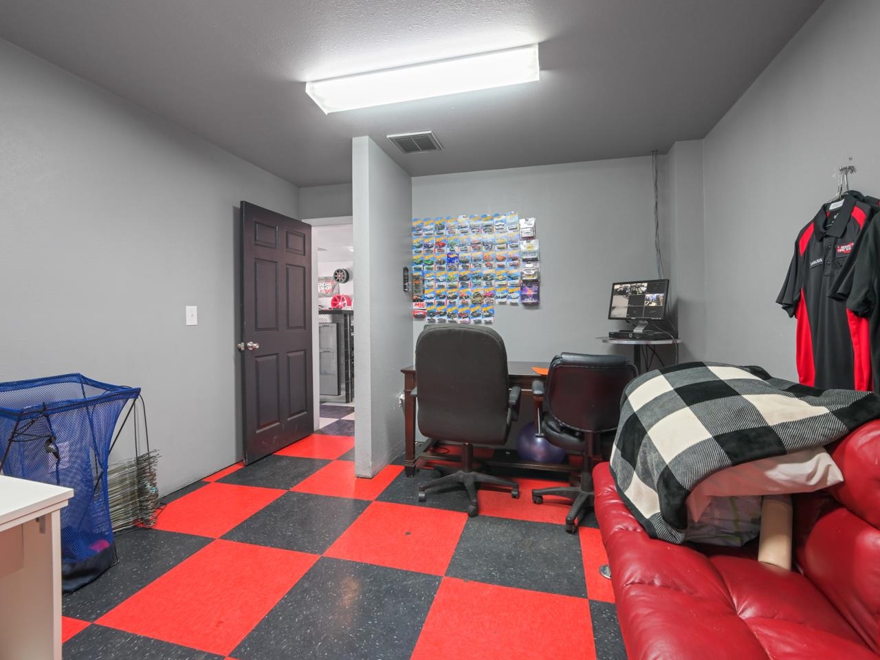 587 25 Road Property Photo 9