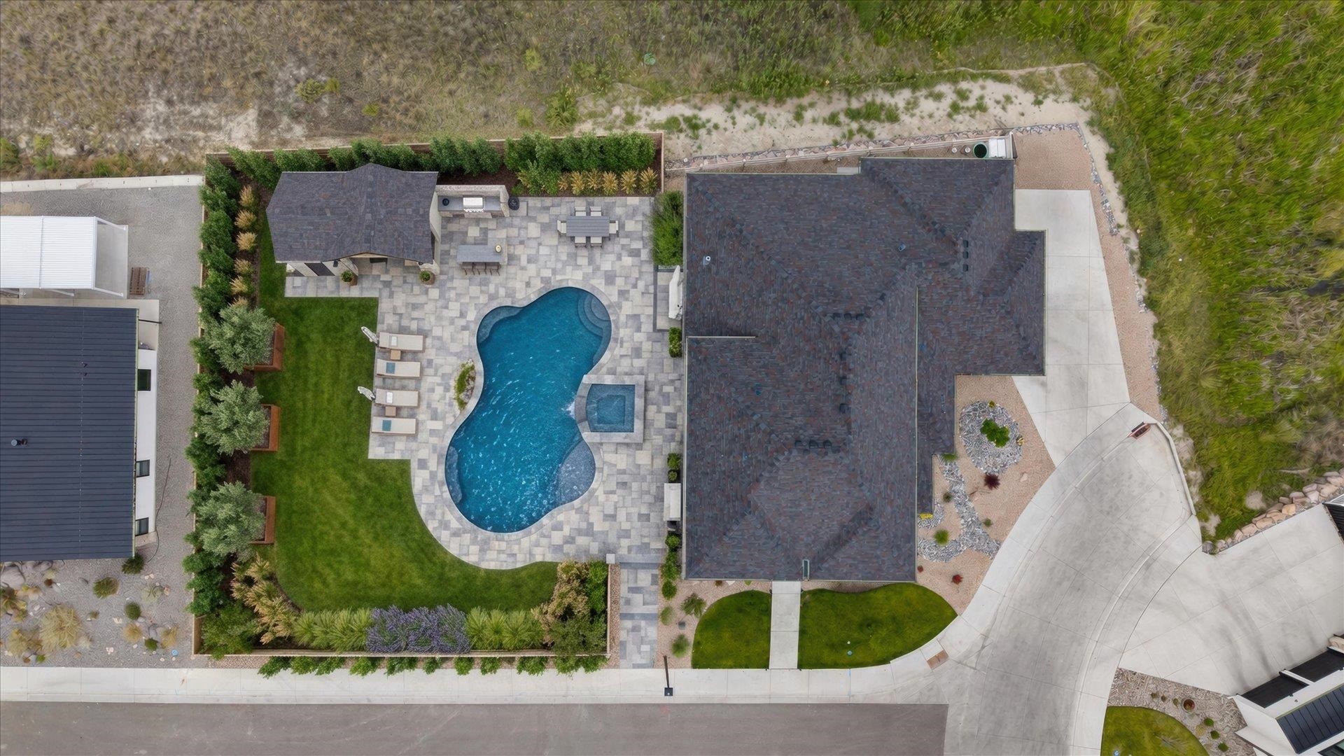 721 Ivory Glade Court Property Photo 4