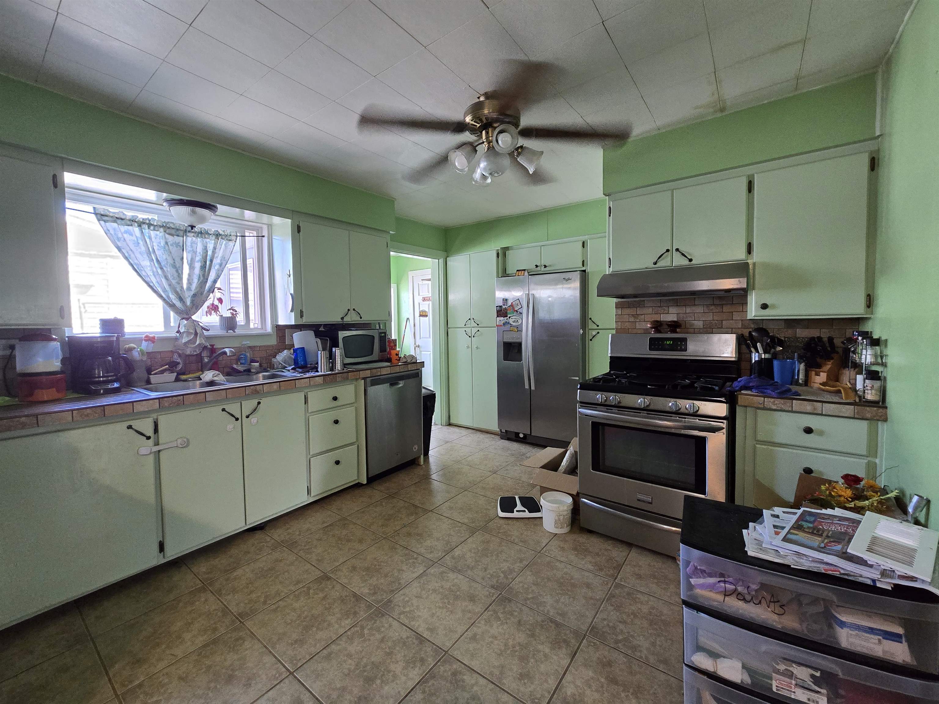 290 Cherry Lane Property Photo 6