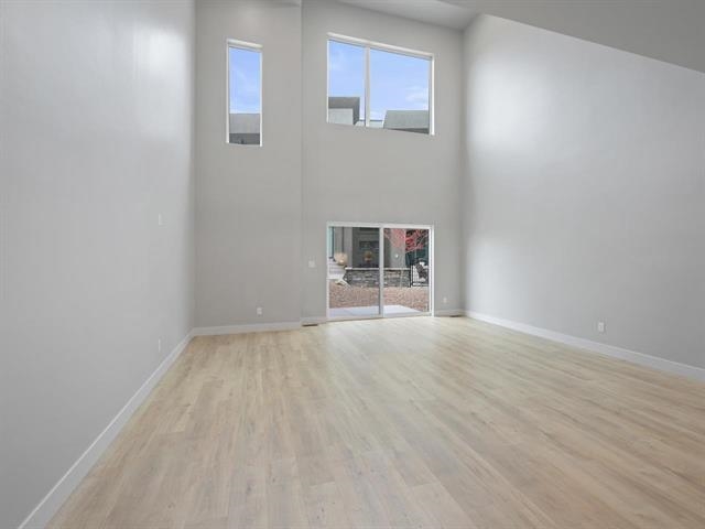 392 W Ridges Boulevard Property Photo 12