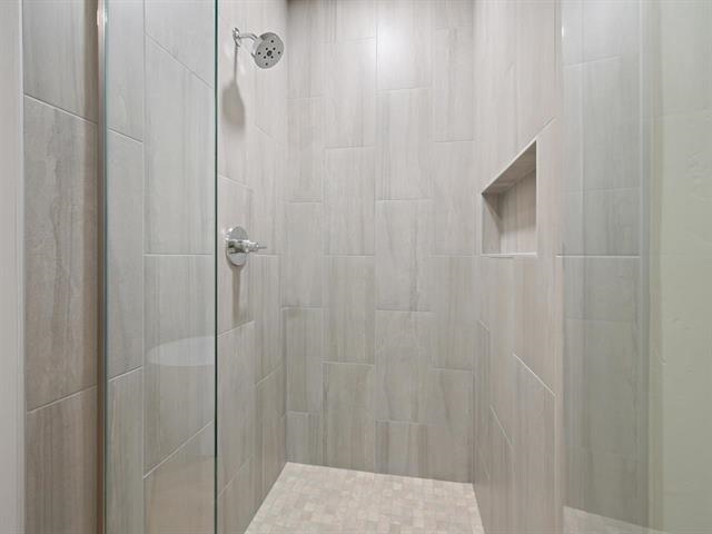392 W Ridges Boulevard Property Photo 18