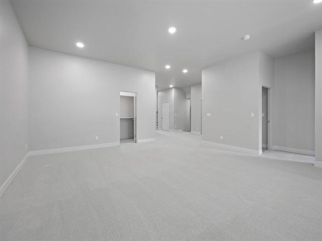 392 W Ridges Boulevard Property Photo 23