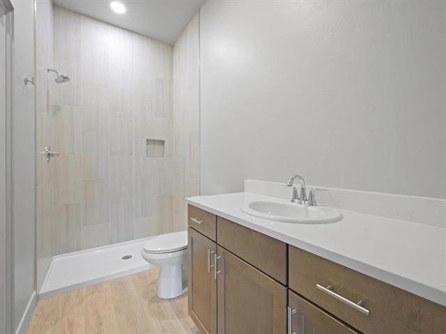 392 W Ridges Boulevard Property Photo 30