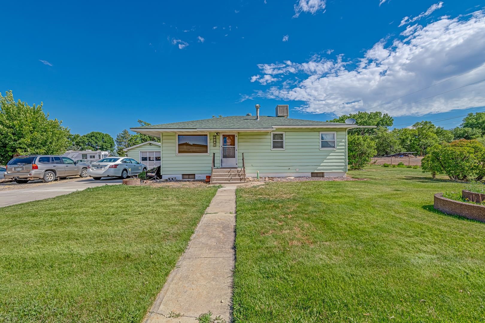 2534 G 3/8 Road Property Photo 1