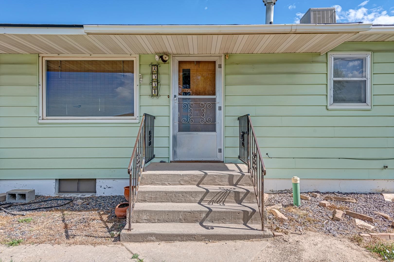 2534 G 3/8 Road Property Photo 4