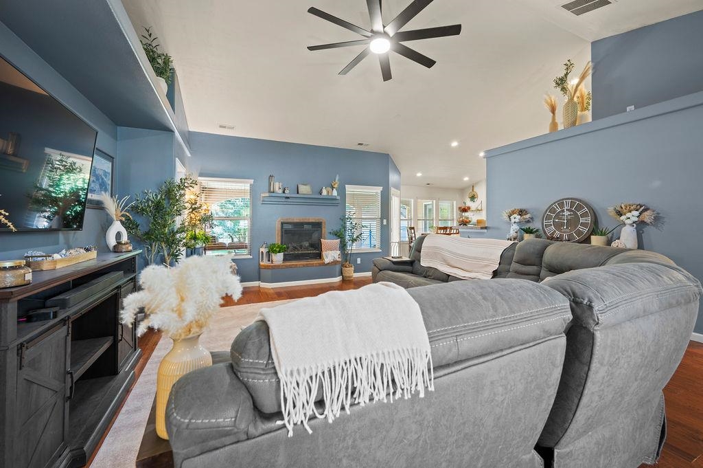 802 Darcy Jo Lane Property Photo 7